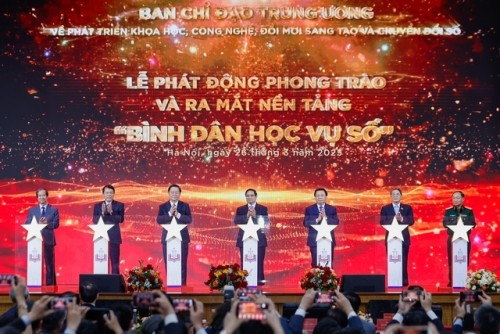 "Bình dân học vụ số" Sứ mệnh kết nối quá khứ và tương lai trong kỷ nguyên chuyển đổi số