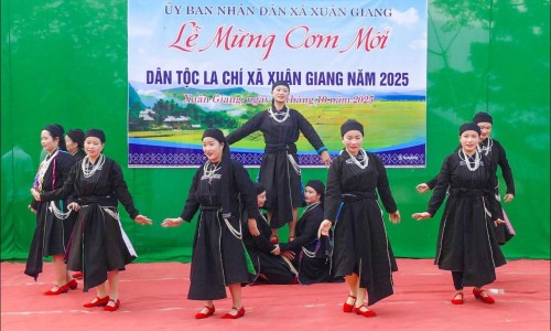 Dân tộc La Chí