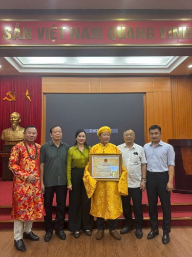 hoạt động thêm 3