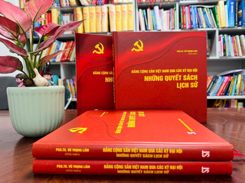 Sách đảng cộng sản Việt Nam