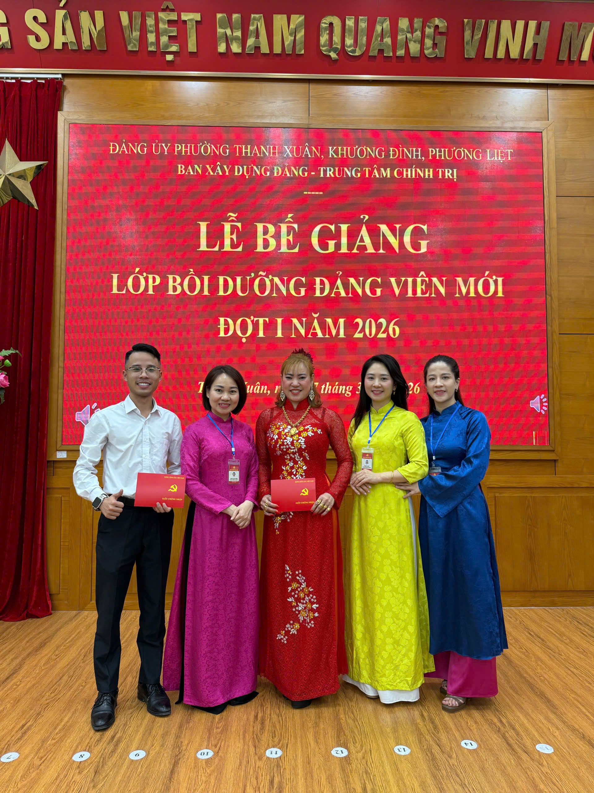 Bế Giảng lớp Đảng viên mới