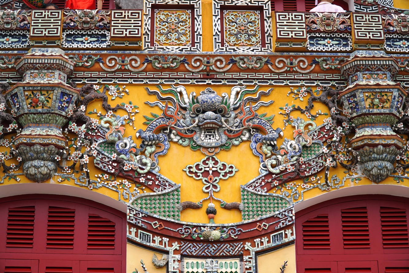 ho phu ven buc man thoi gian tim ve coi nguon cua mot huyen thoai kien truc 3